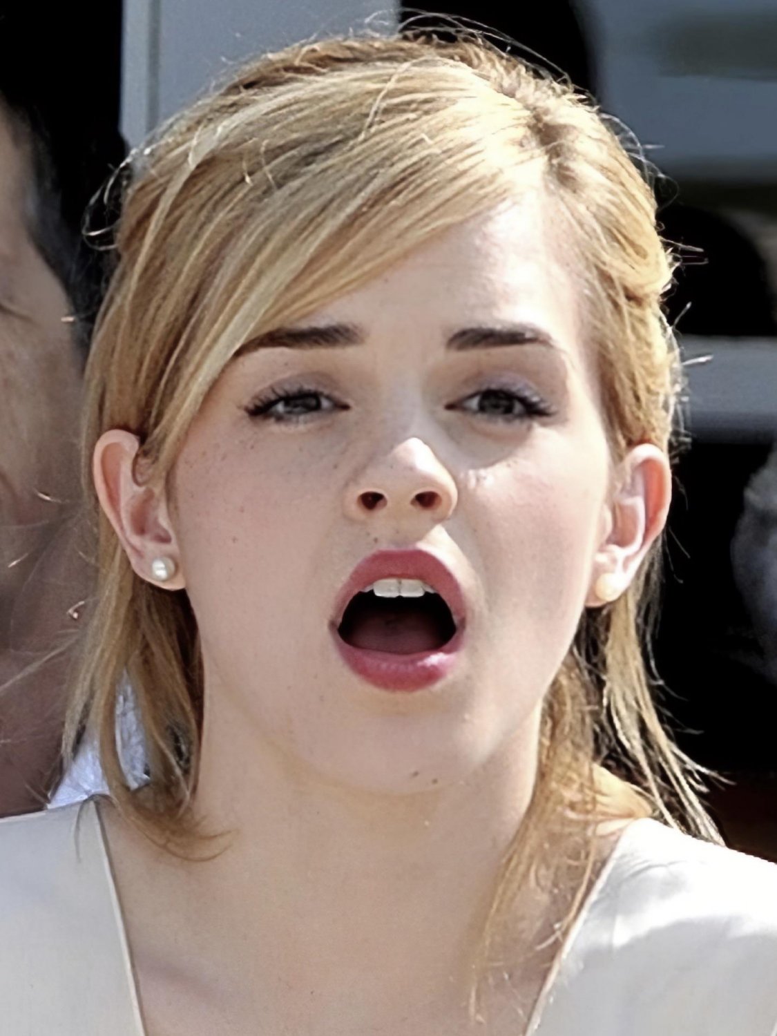 3FC8o7rB emma w 22.jpg